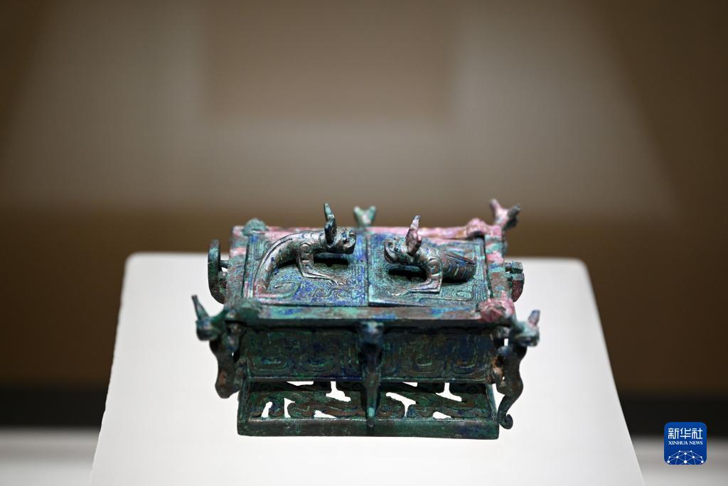 网页炸金花房卡